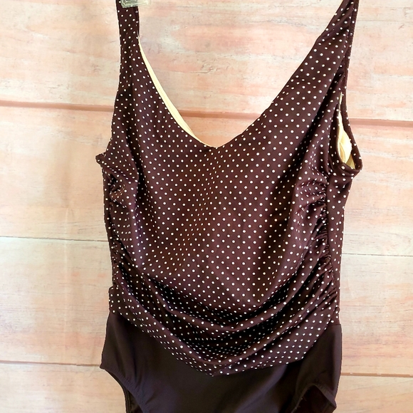 Miraclesuit body sculpting tummy control swimsuit - Picture 2 of 6